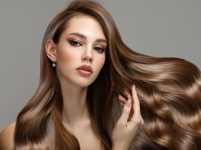 Cómo mantener un cabello sano en invierno con tratamientos naturales
