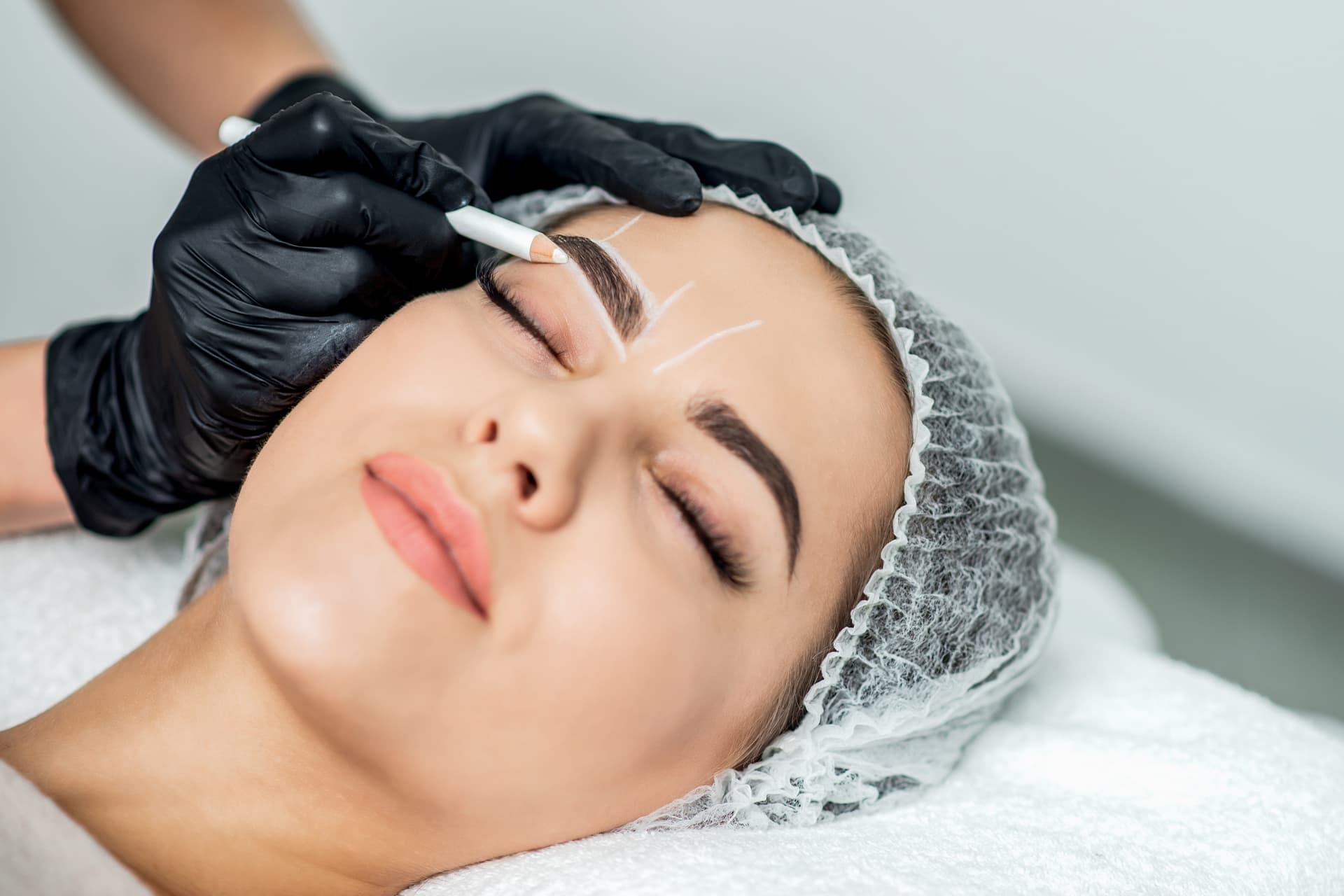 Consigue unas cejas perfectas con Ana Castro Estilista